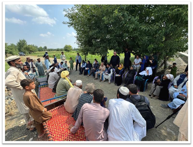 The Resident Coordinator in consultations with a community in Doormalak village, Khost Province
