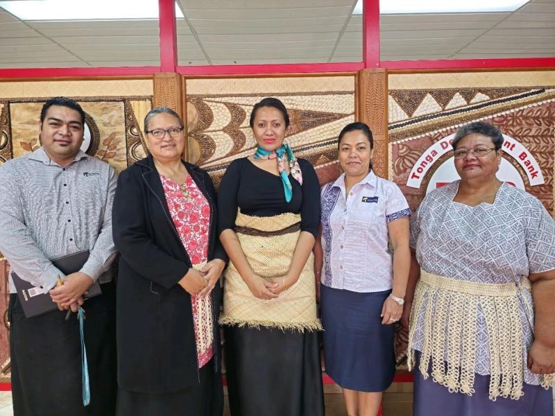 L-R: Manase Tafea, Tower Insurance Country Manager Tonga; Silia Tupou, TDB Ave Pa'anga Pau Manager; Malieta Inoka, UNCDF Country Coordinator Tonga; Felichya Khan, Product Owner - Parametric Insurance at Tower Insurance; and Lata Kava, TDB Operations Manager. Photo: UNCDF