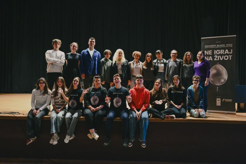 educational play echo of silence